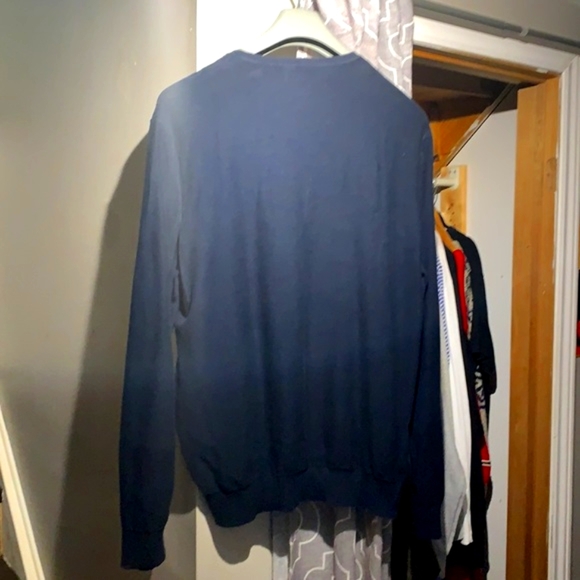 Armani Exchange Beautiful navy blue sweater worn a handful of times. 9/10 - Picture 4 of 4